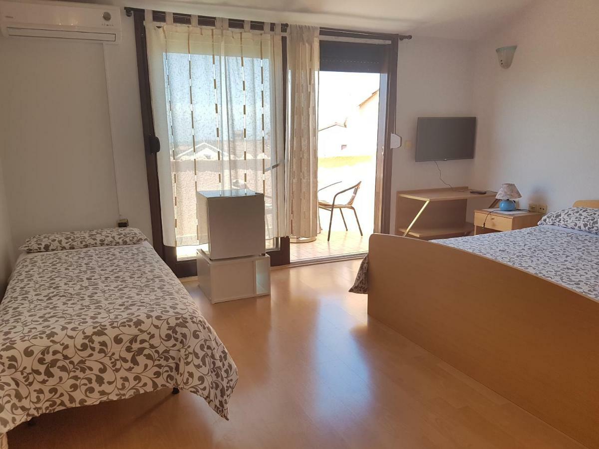 Rooms Siesta Poreč Exterior foto